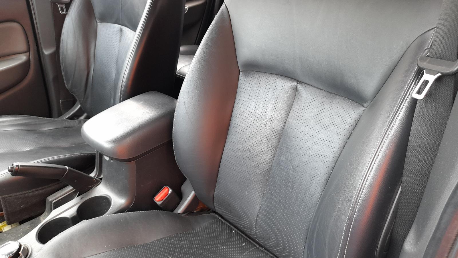 View Auto part Airbag Module/Sensor Mitsubishi Triton 2015