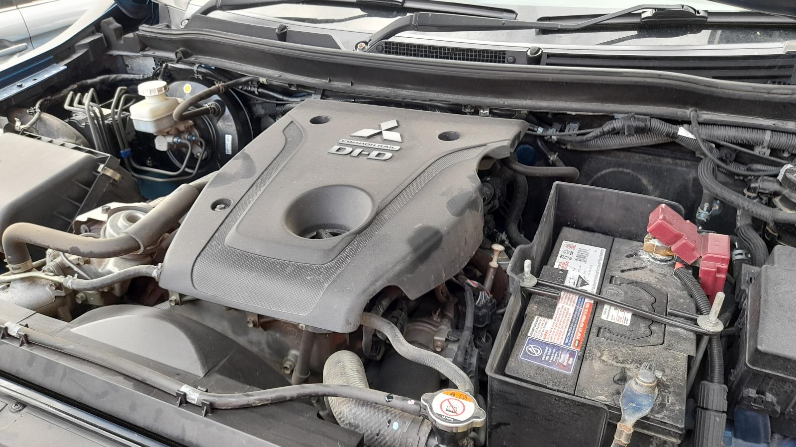 View Auto part Airbag Module/Sensor Mitsubishi Triton 2015