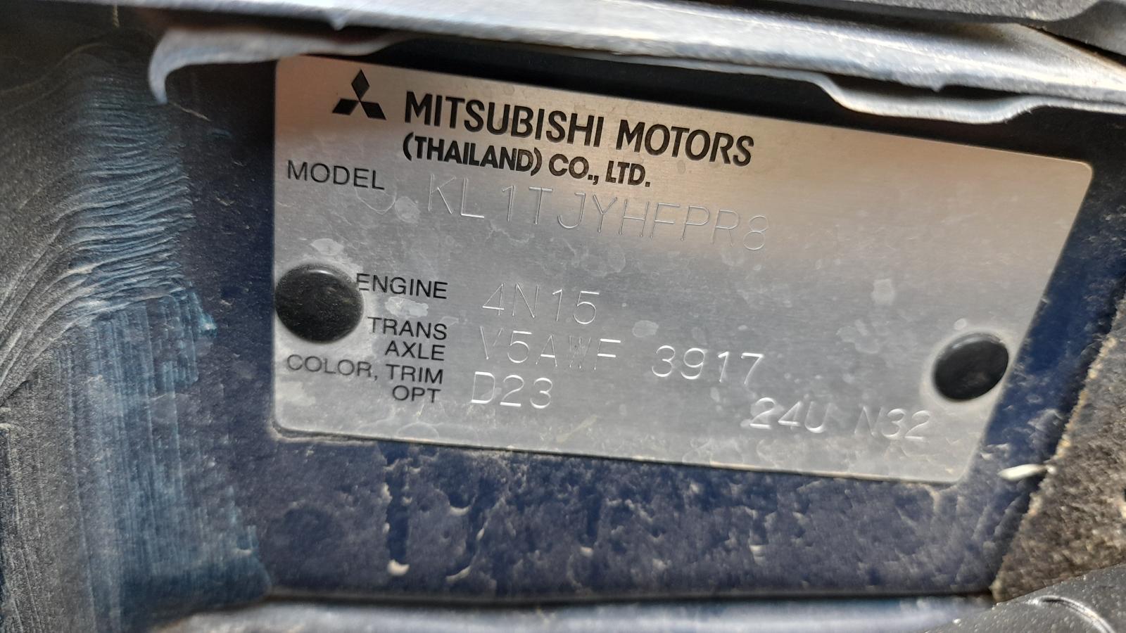 View Auto part Airbag Module/Sensor Mitsubishi Triton 2015
