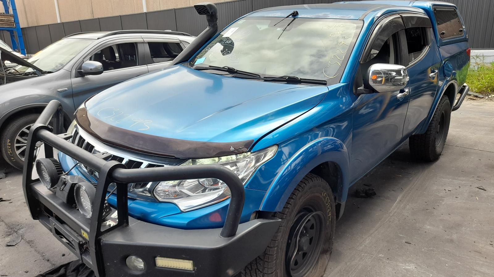 View Auto part Airbag Module/Sensor Mitsubishi Triton 2015