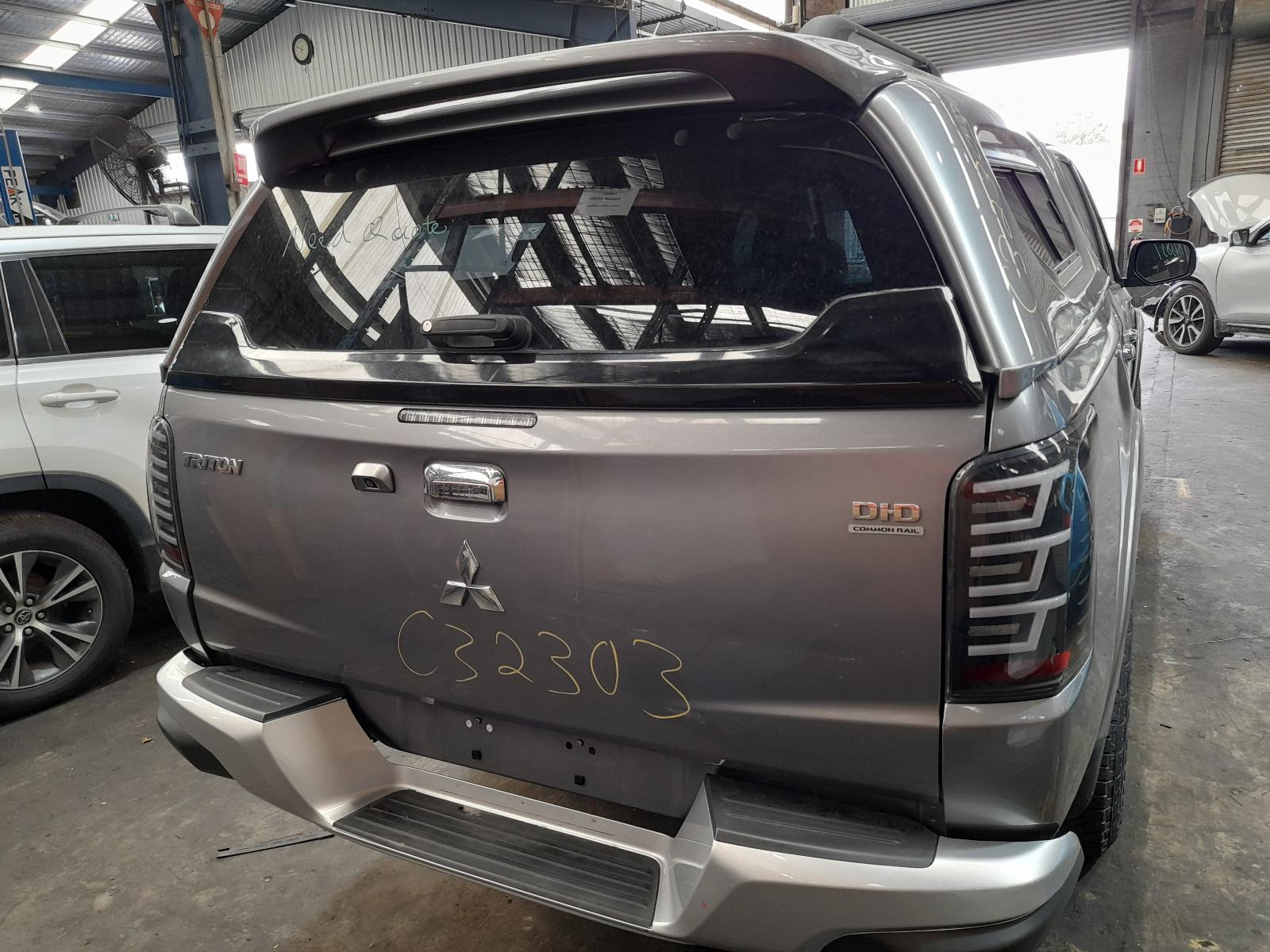 View Auto part Differential Centre Mitsubishi Triton 2016