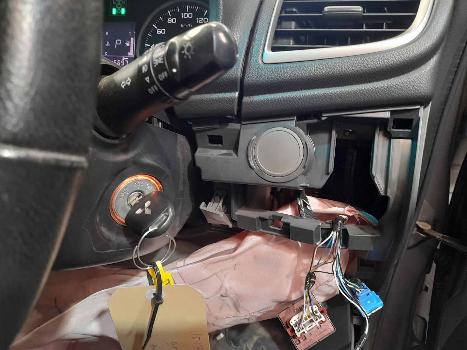 View Auto part Differential Centre Mitsubishi Triton 2016