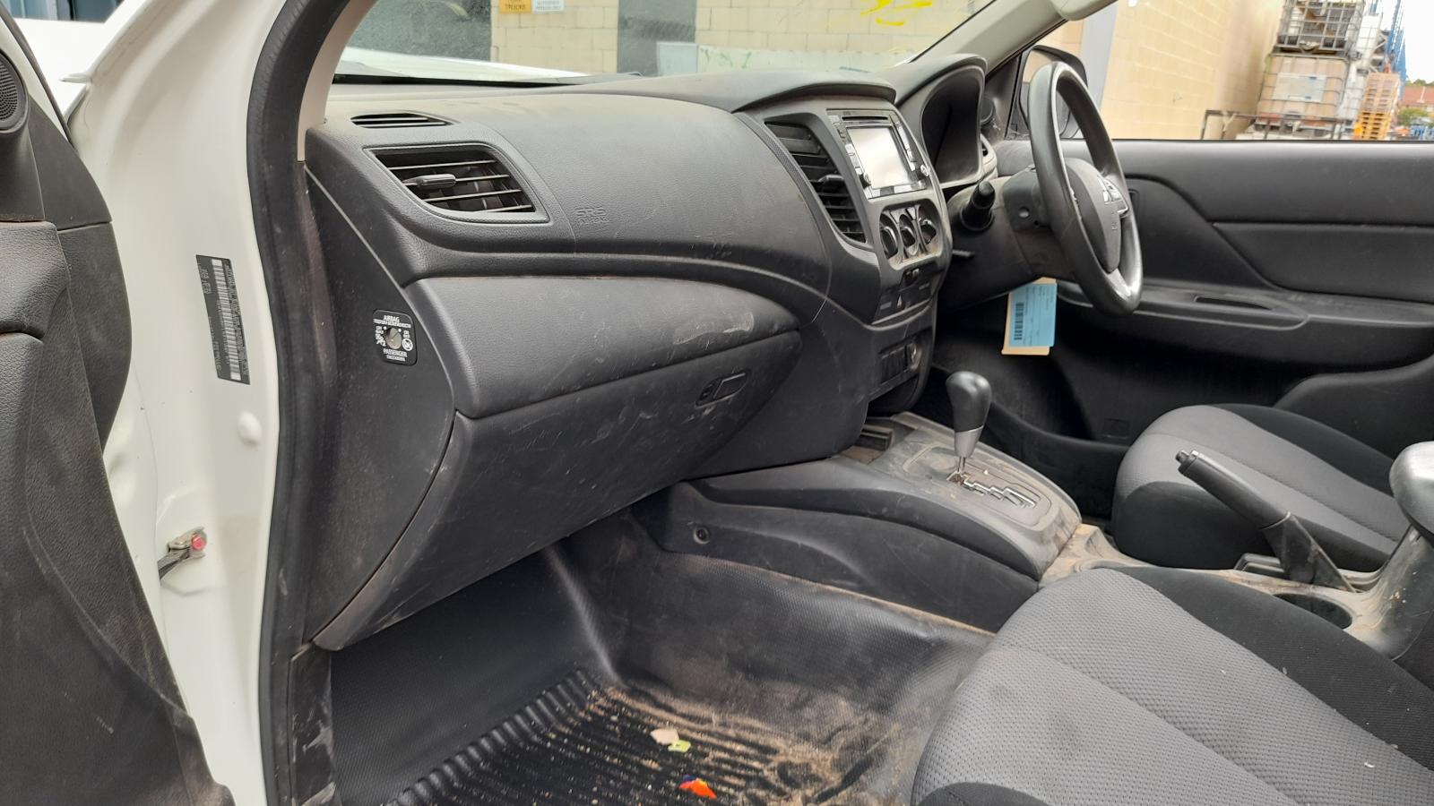 2021 Mitsubishi Triton Trans/Gearbox View Auto part Trans/Gearbox Mitsubishi Triton 2021