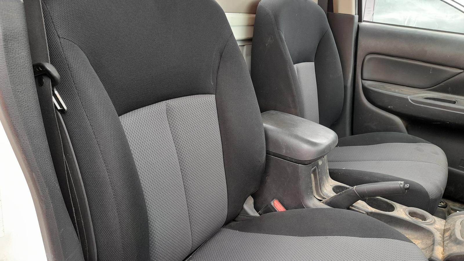 2021 Mitsubishi Triton Trans/Gearbox View Auto part Trans/Gearbox Mitsubishi Triton 2021