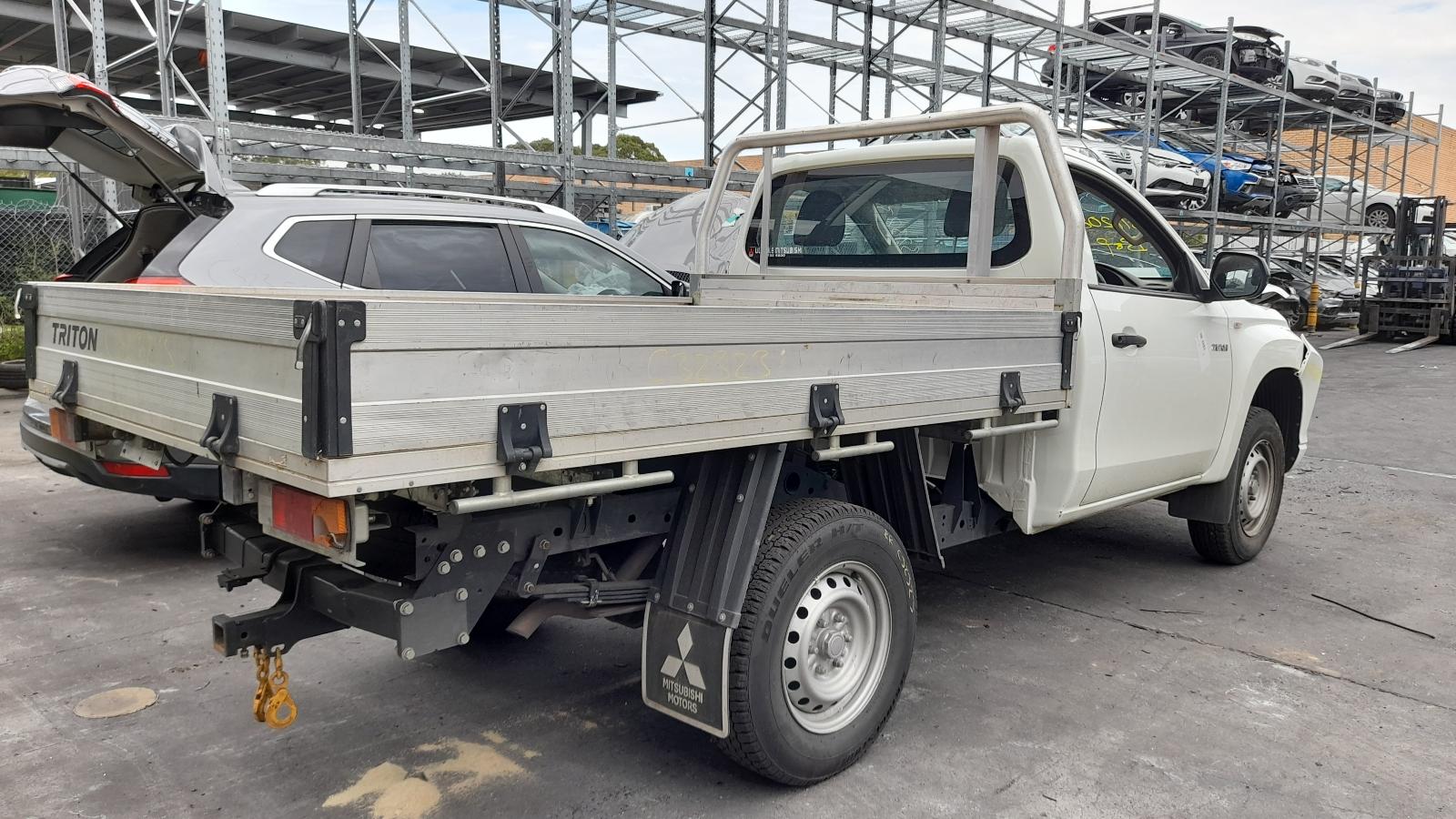 2021 Mitsubishi Triton Trans/Gearbox View Auto part Trans/Gearbox Mitsubishi Triton 2021