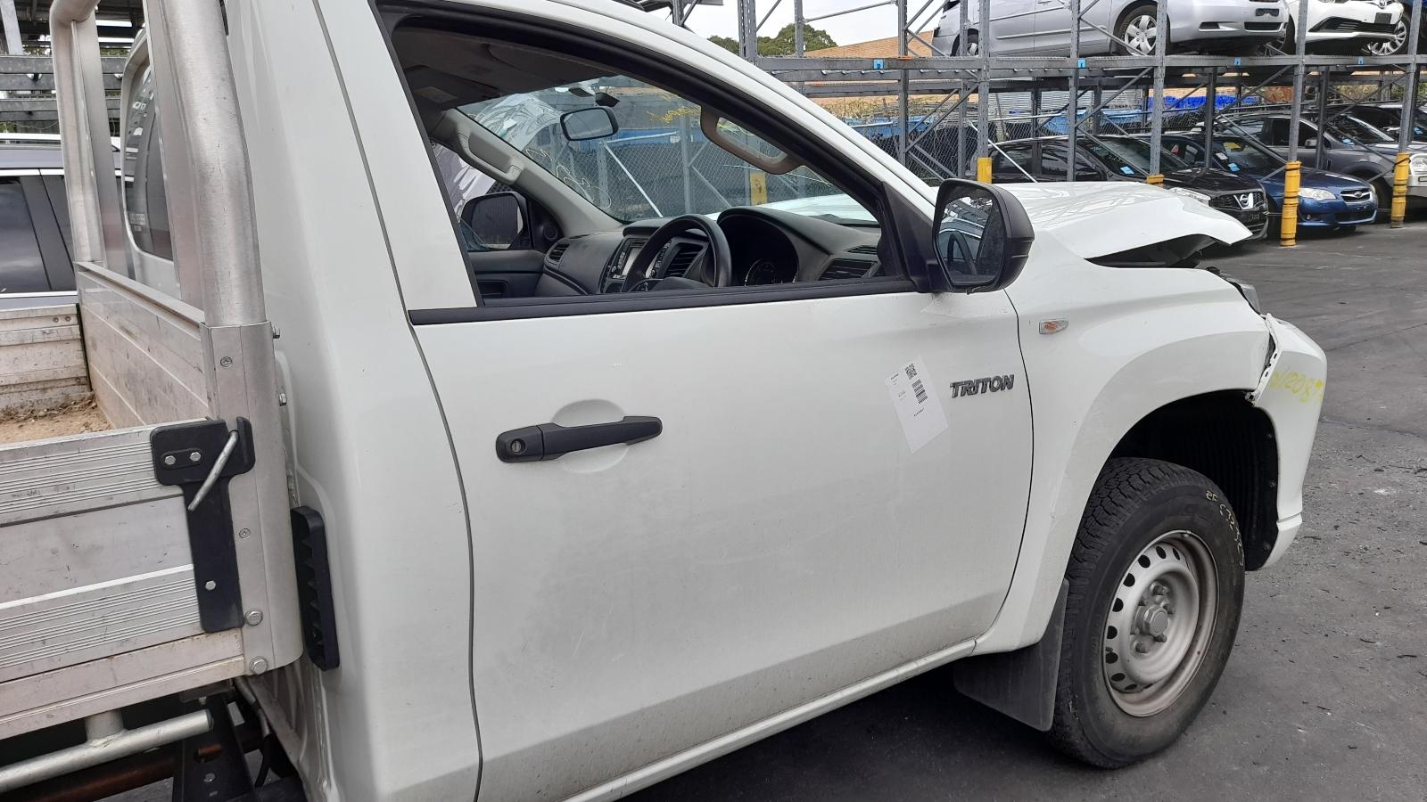 2021 Mitsubishi Triton Trans/Gearbox View Auto part Trans/Gearbox Mitsubishi Triton 2021