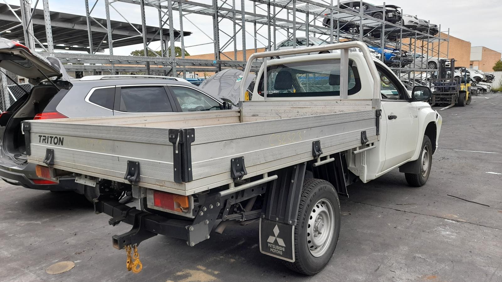 2021 Mitsubishi Triton Trans/Gearbox View Auto part Trans/Gearbox Mitsubishi Triton 2021