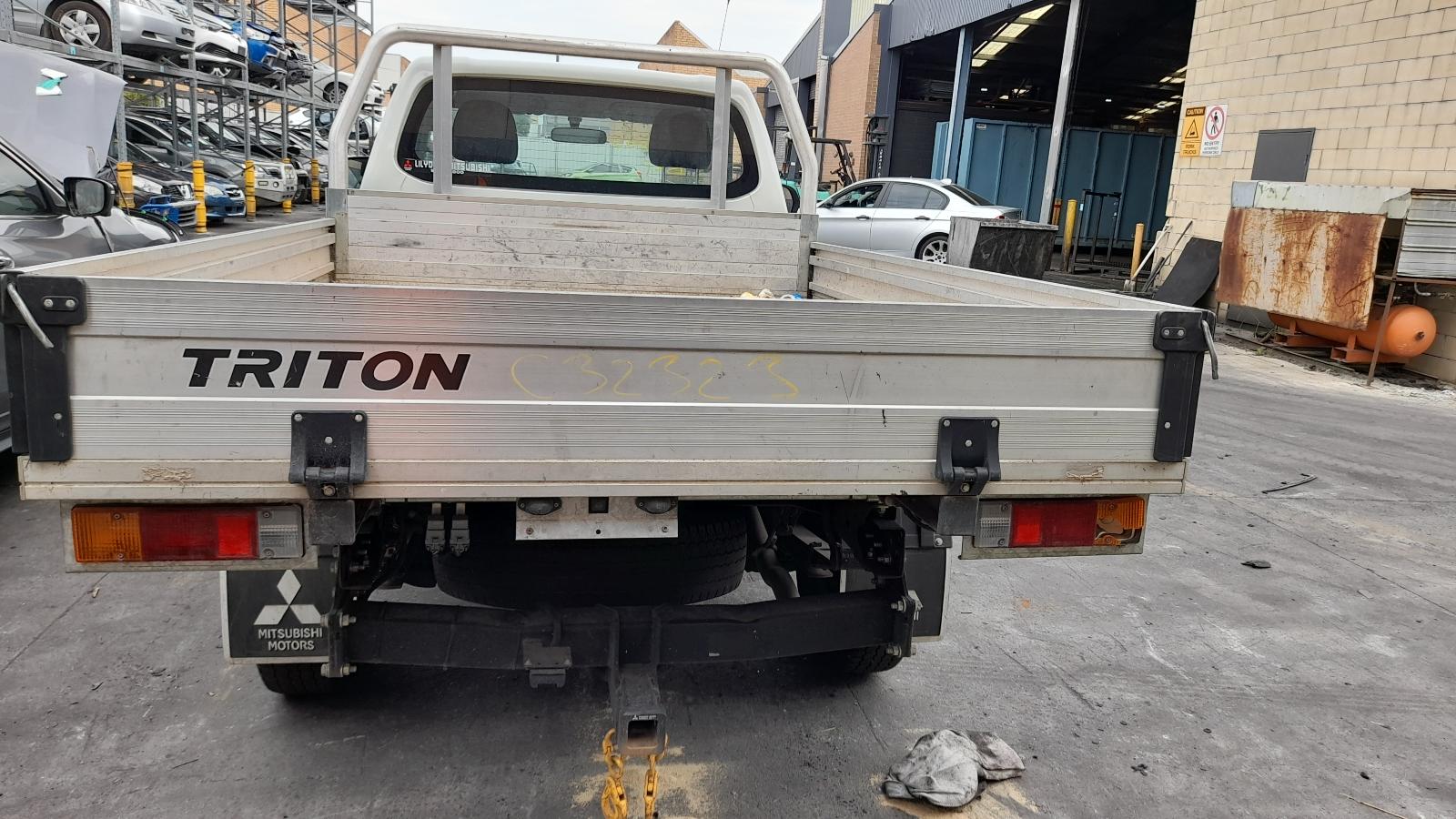2021 Mitsubishi Triton Trans/Gearbox View Auto part Trans/Gearbox Mitsubishi Triton 2021