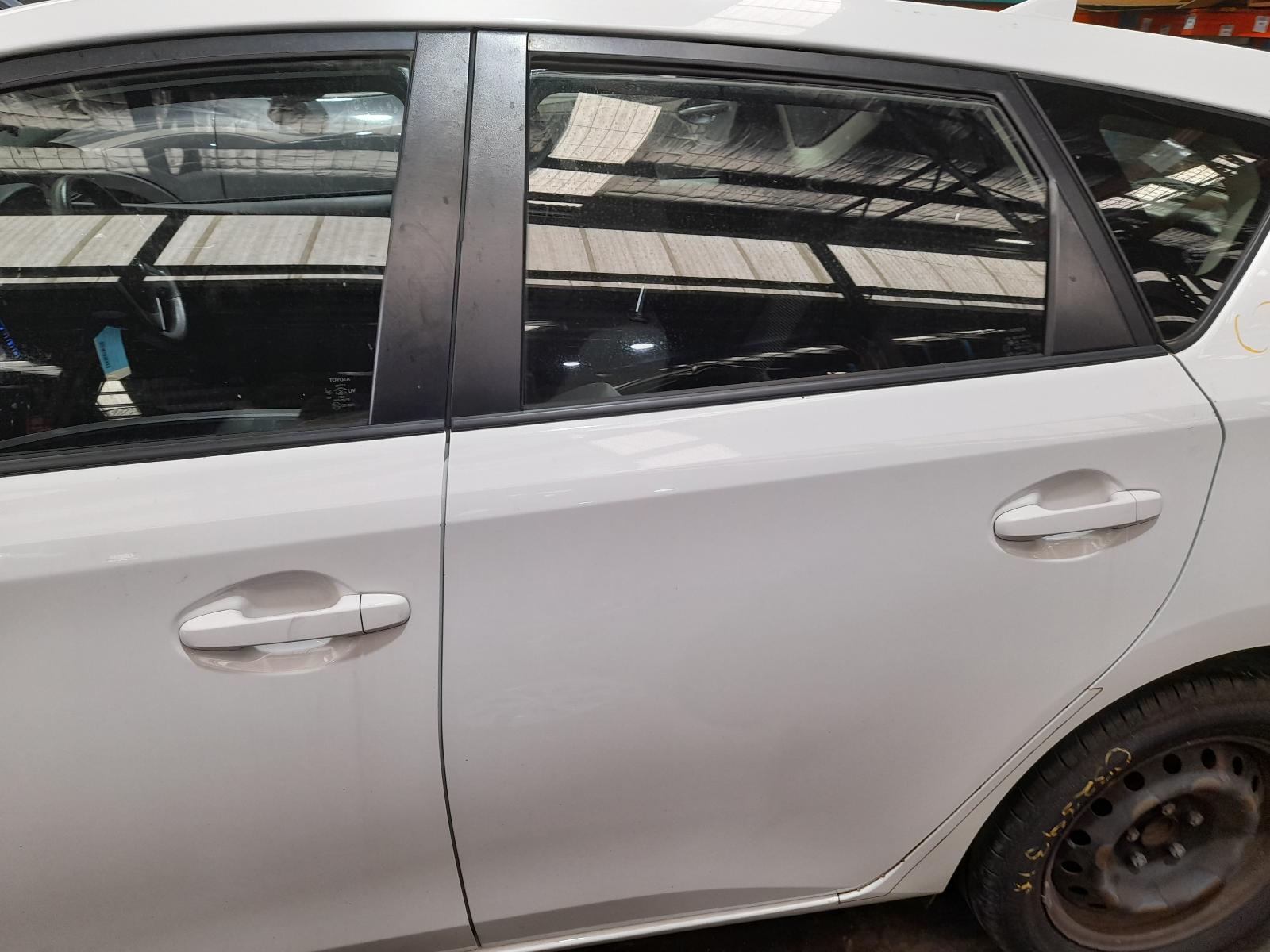 View Auto part Right Front Door Window Toyota Corolla 2016