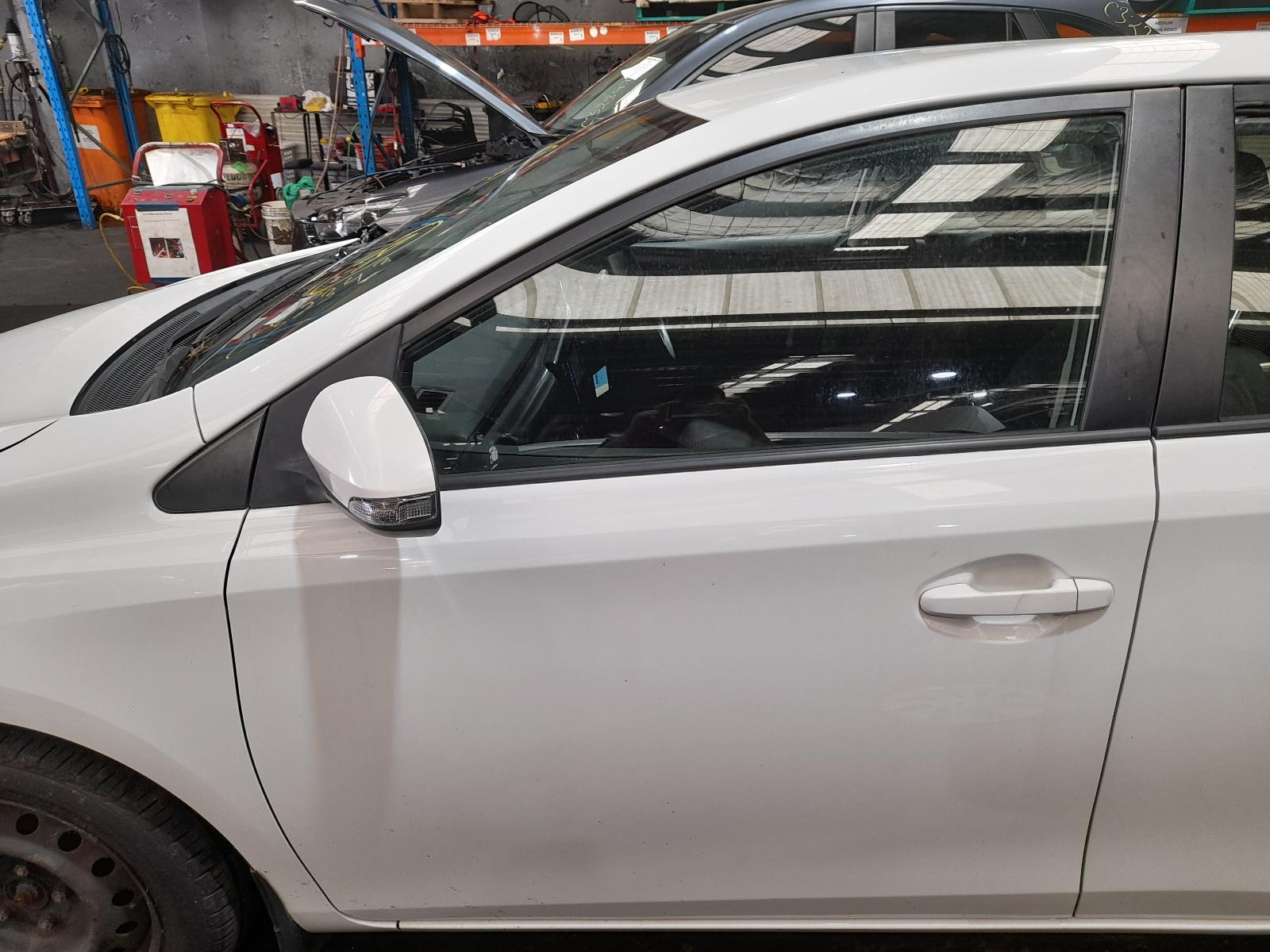 View Auto part Right Front Door Window Toyota Corolla 2016