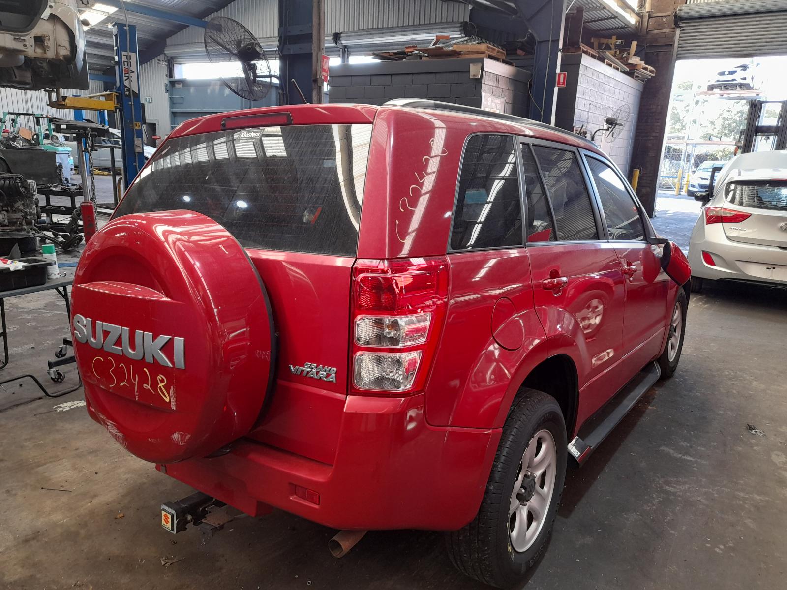 View Auto part null Suzuki Vitara 2010