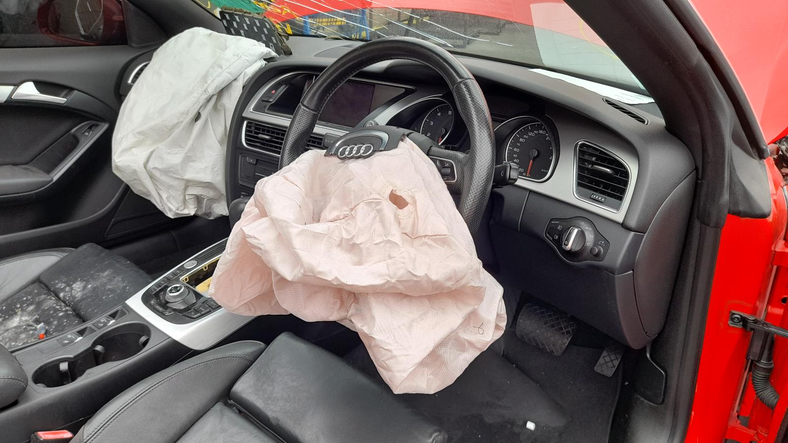 View Auto part Radio/Cd/Dvd/Sat/Tv Audi A5 2010