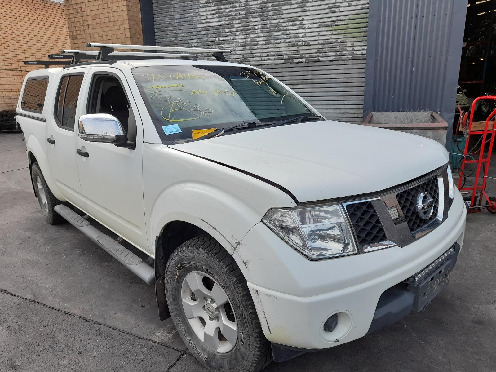 View Auto part Seatbelt/Stalk Nissan Navara 2009