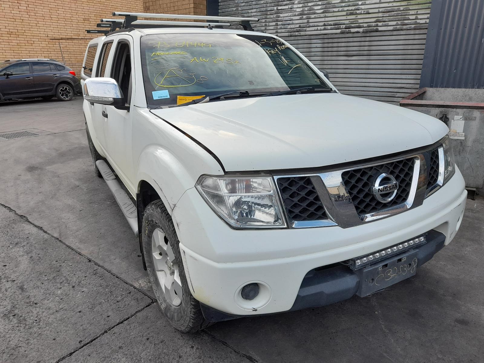 View Auto part Seatbelt/Stalk Nissan Navara 2009