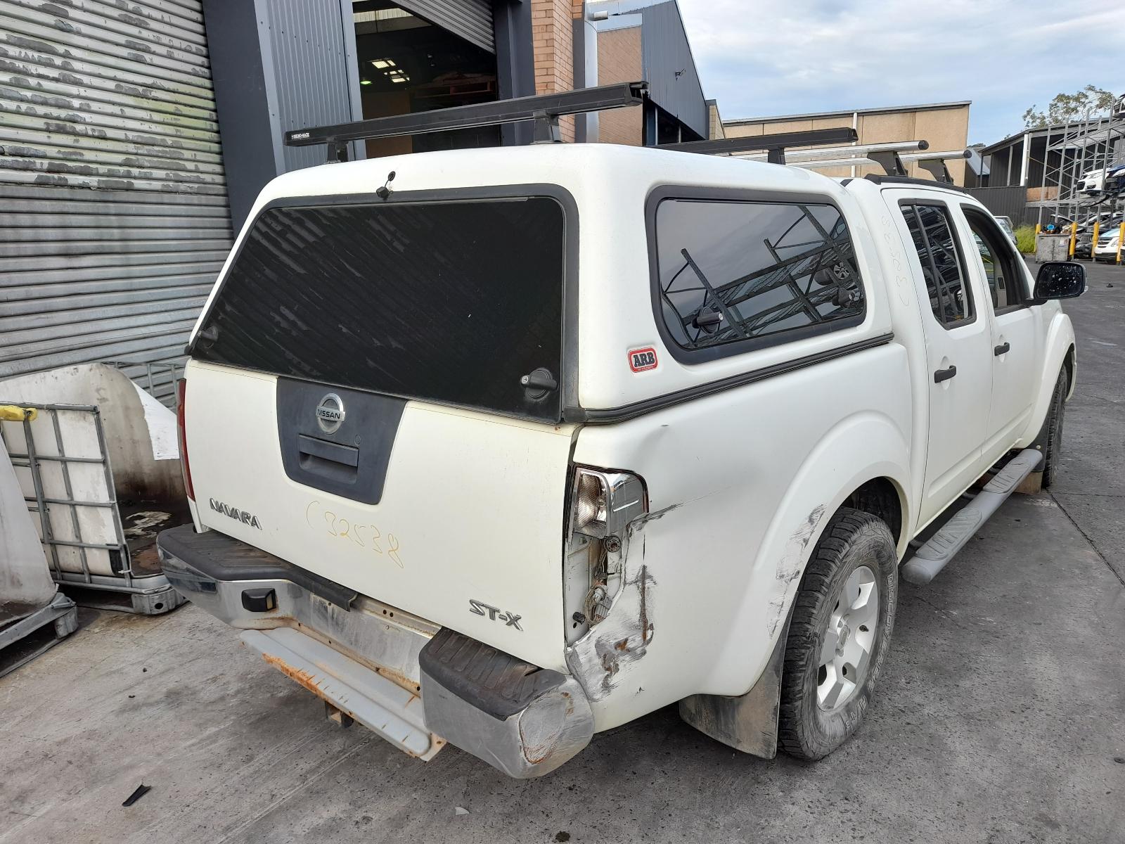 View Auto part Seatbelt/Stalk Nissan Navara 2009