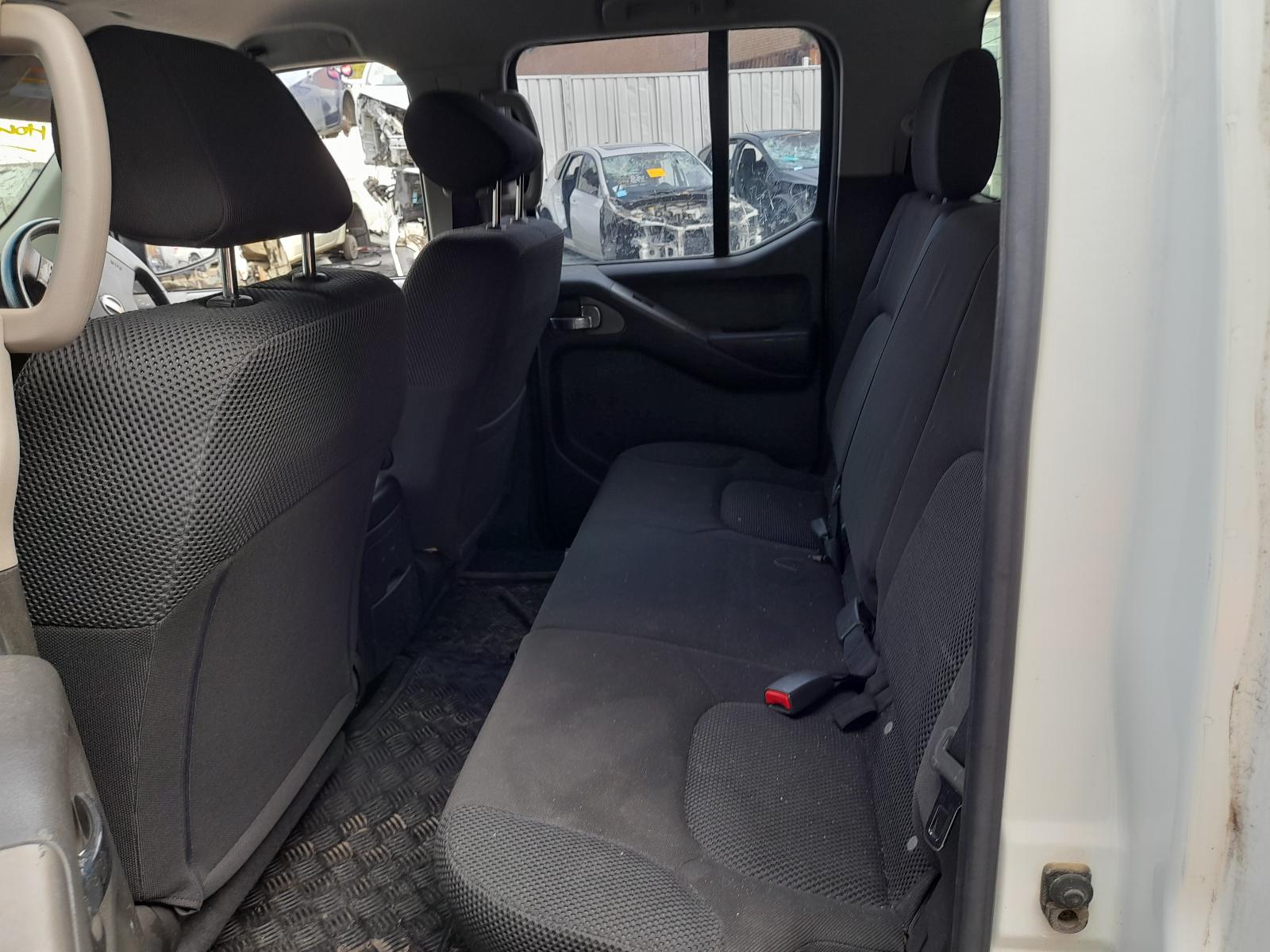 View Auto part Seatbelt/Stalk Nissan Navara 2009