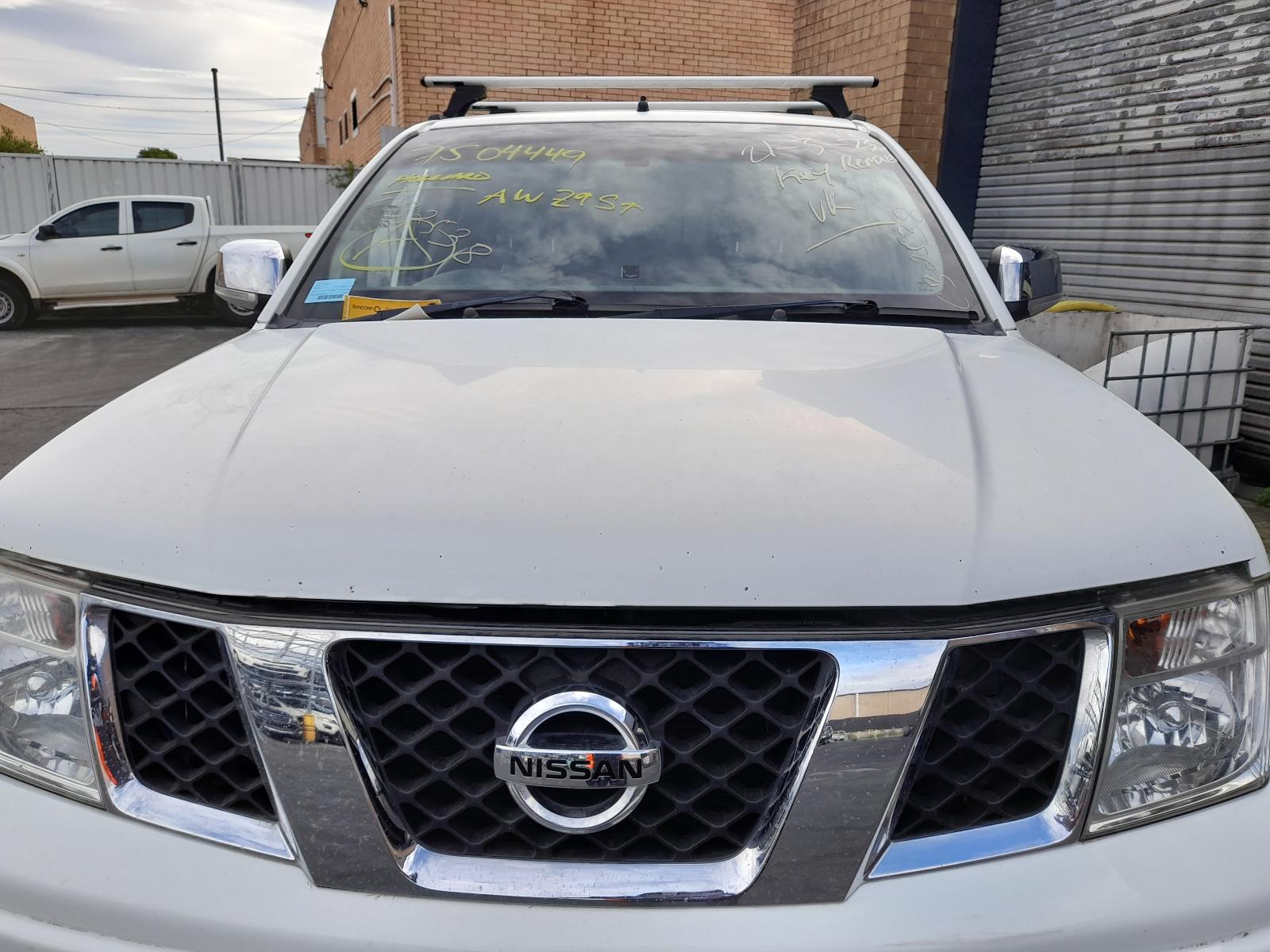 View Auto part Seatbelt/Stalk Nissan Navara 2009