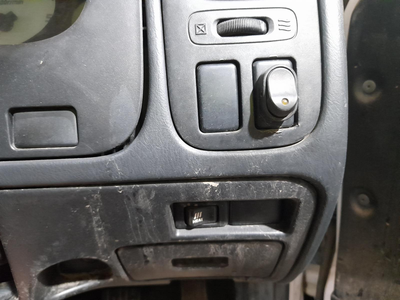 2013 Nissan Navara Misc View Auto part Misc Nissan Navara 2013