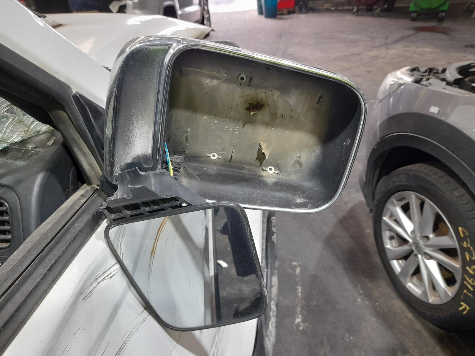 2013 Nissan Navara Misc View Auto part Misc Nissan Navara 2013