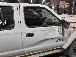 View Auto part Misc Nissan Navara 2013