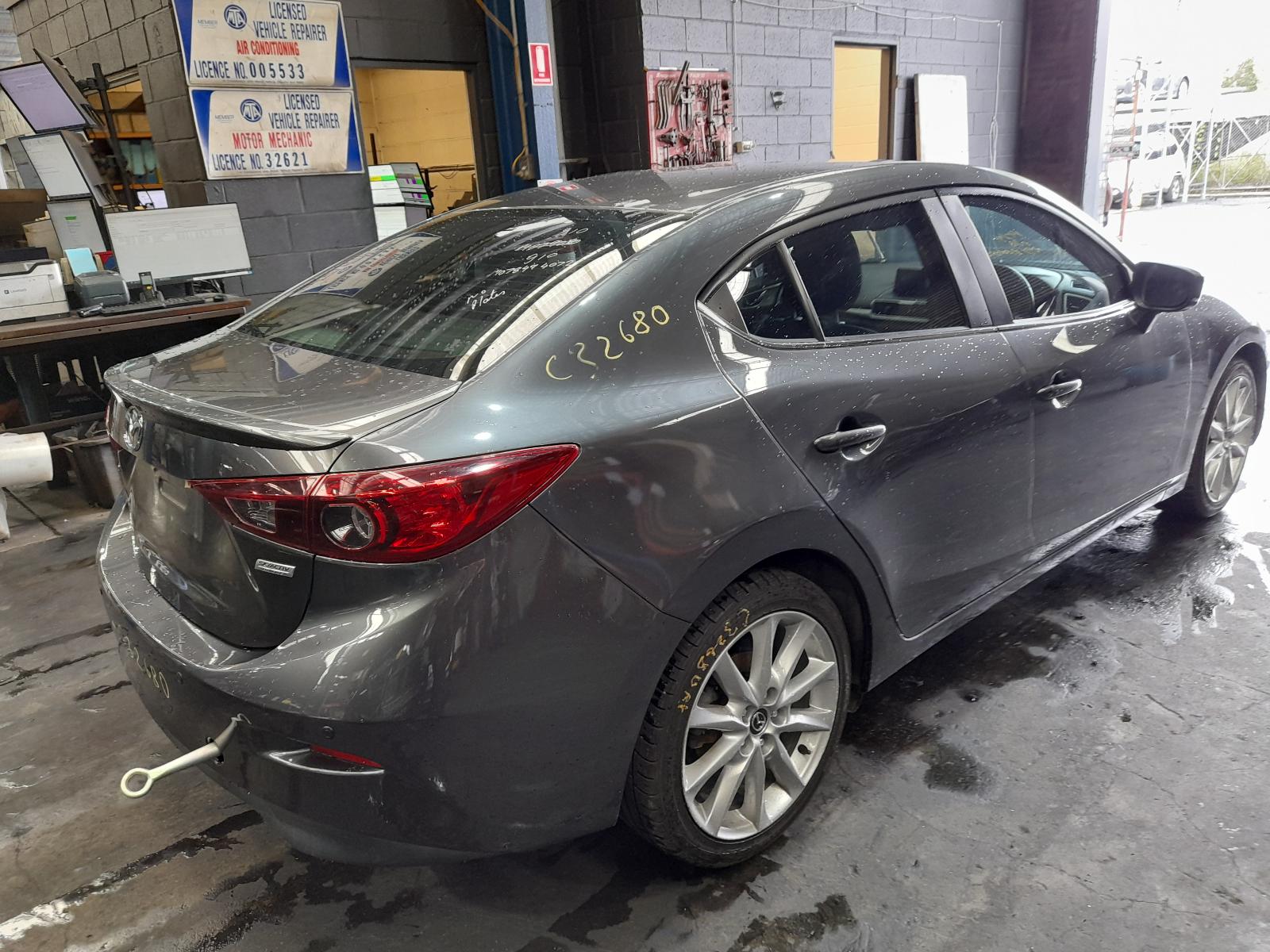 View Auto part Fuse Box Mazda 3 2018