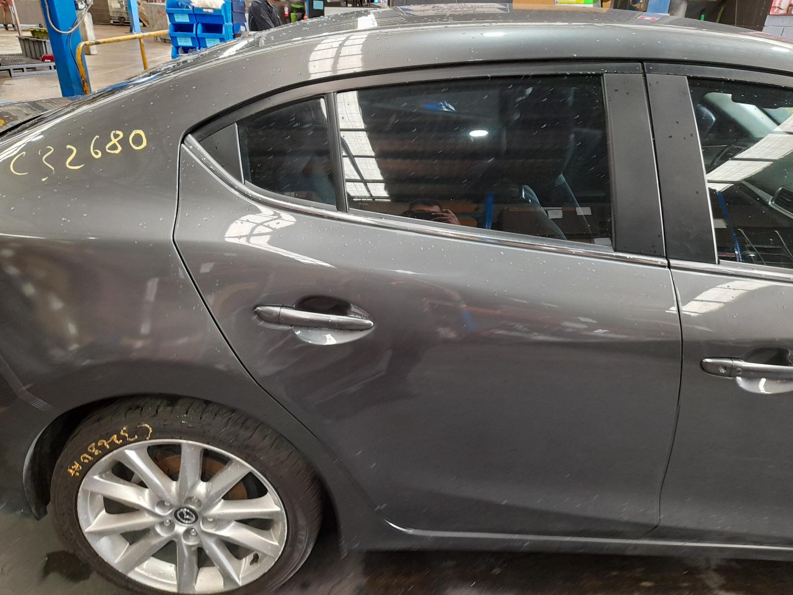 View Auto part Fuse Box Mazda 3 2018