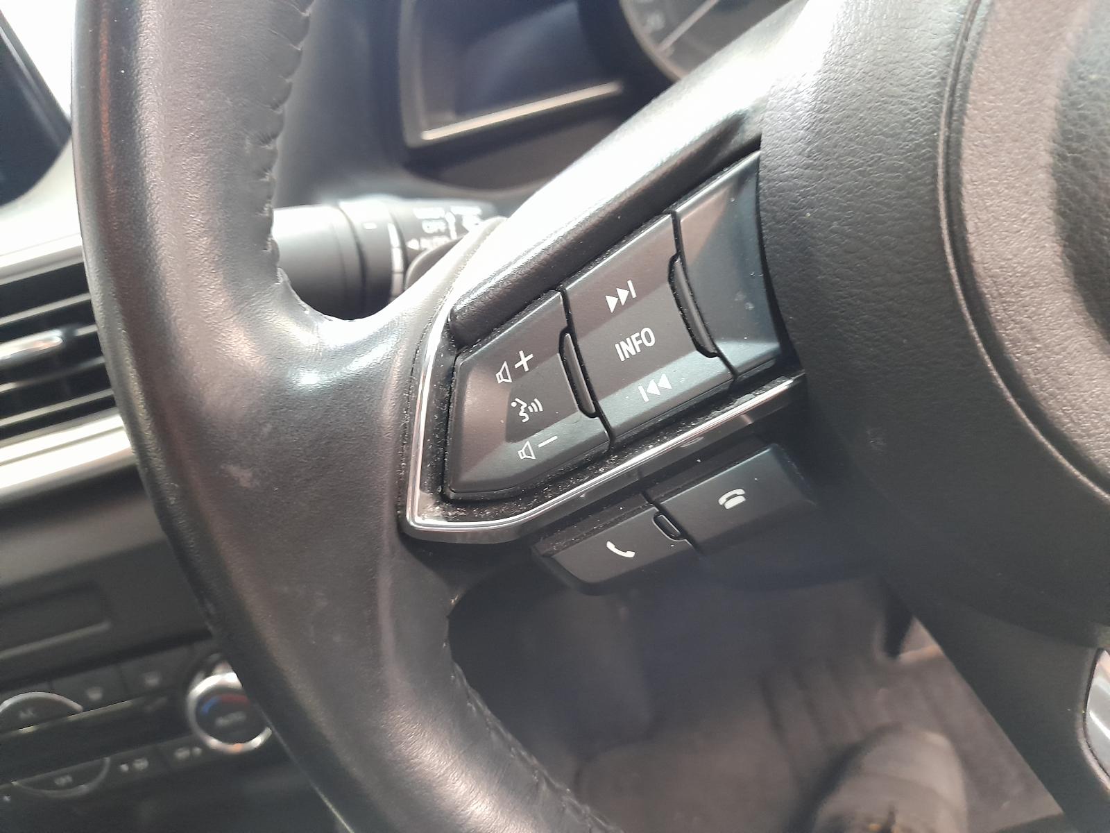 View Auto part Fuse Box Mazda 3 2018