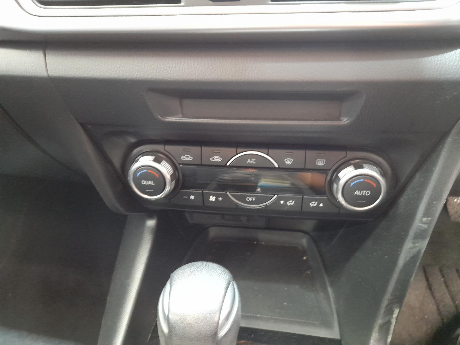 View Auto part Fuse Box Mazda 3 2018