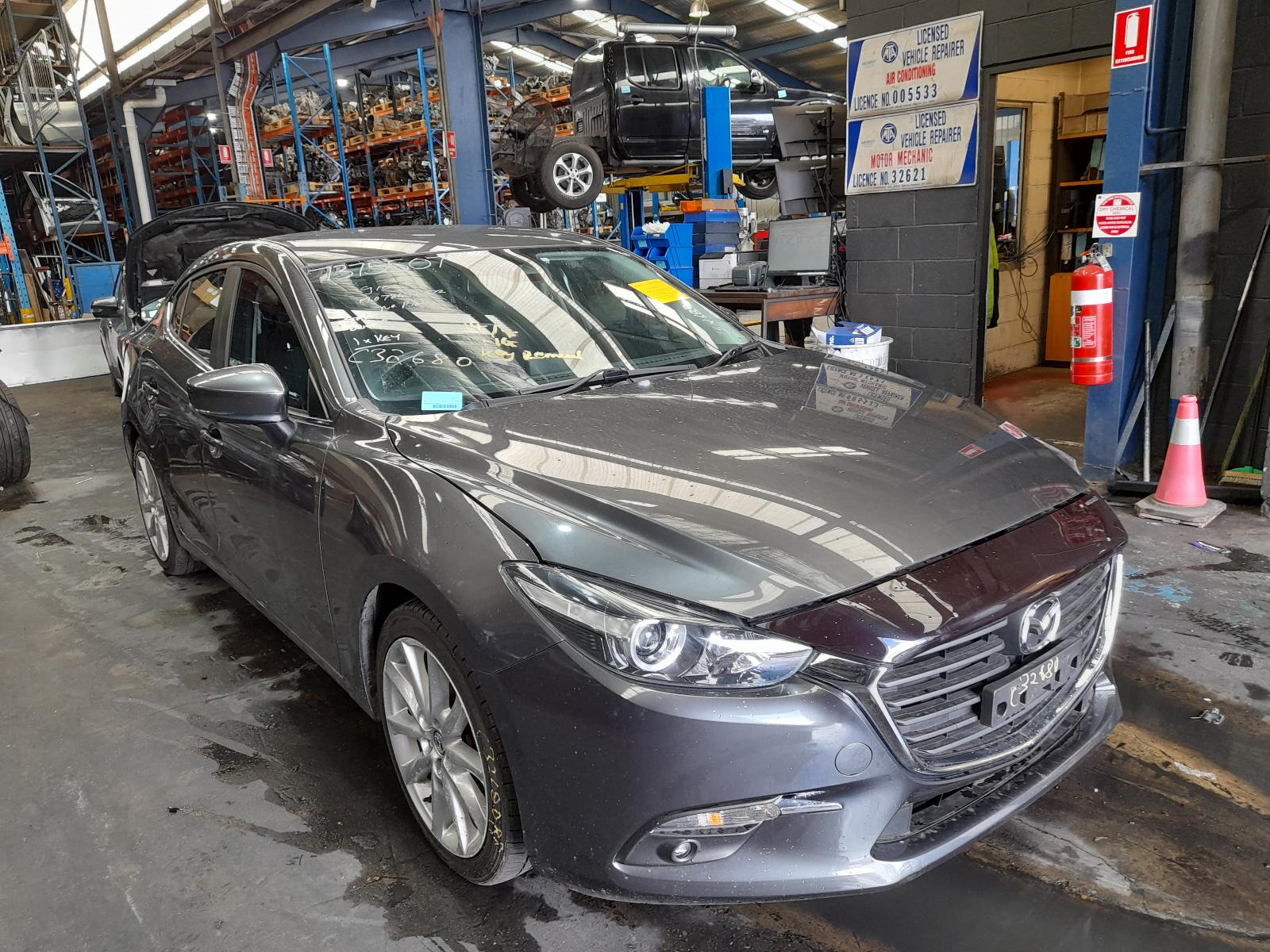 View Auto part Fuse Box Mazda 3 2018