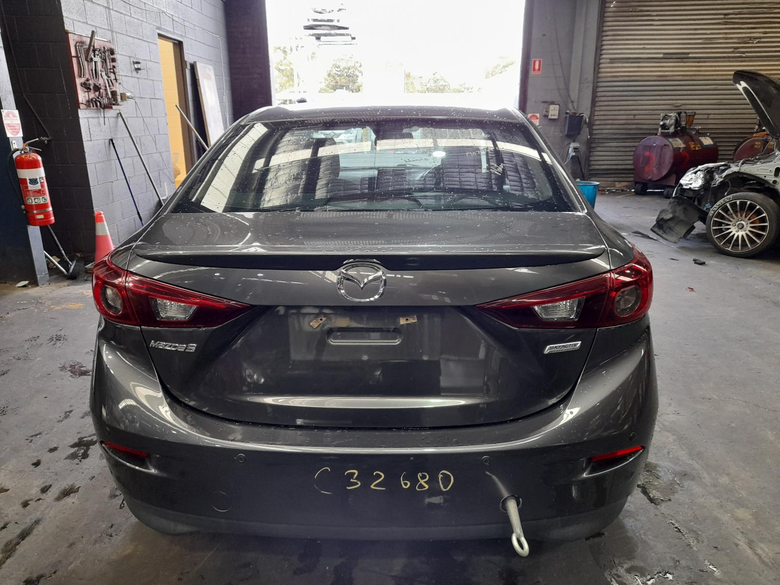 View Auto part Fuse Box Mazda 3 2018