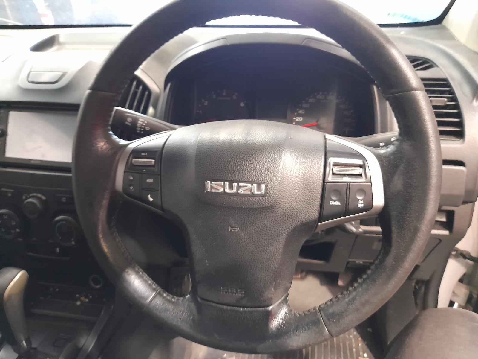 View Auto part Ecu Isuzu Dmax 2014