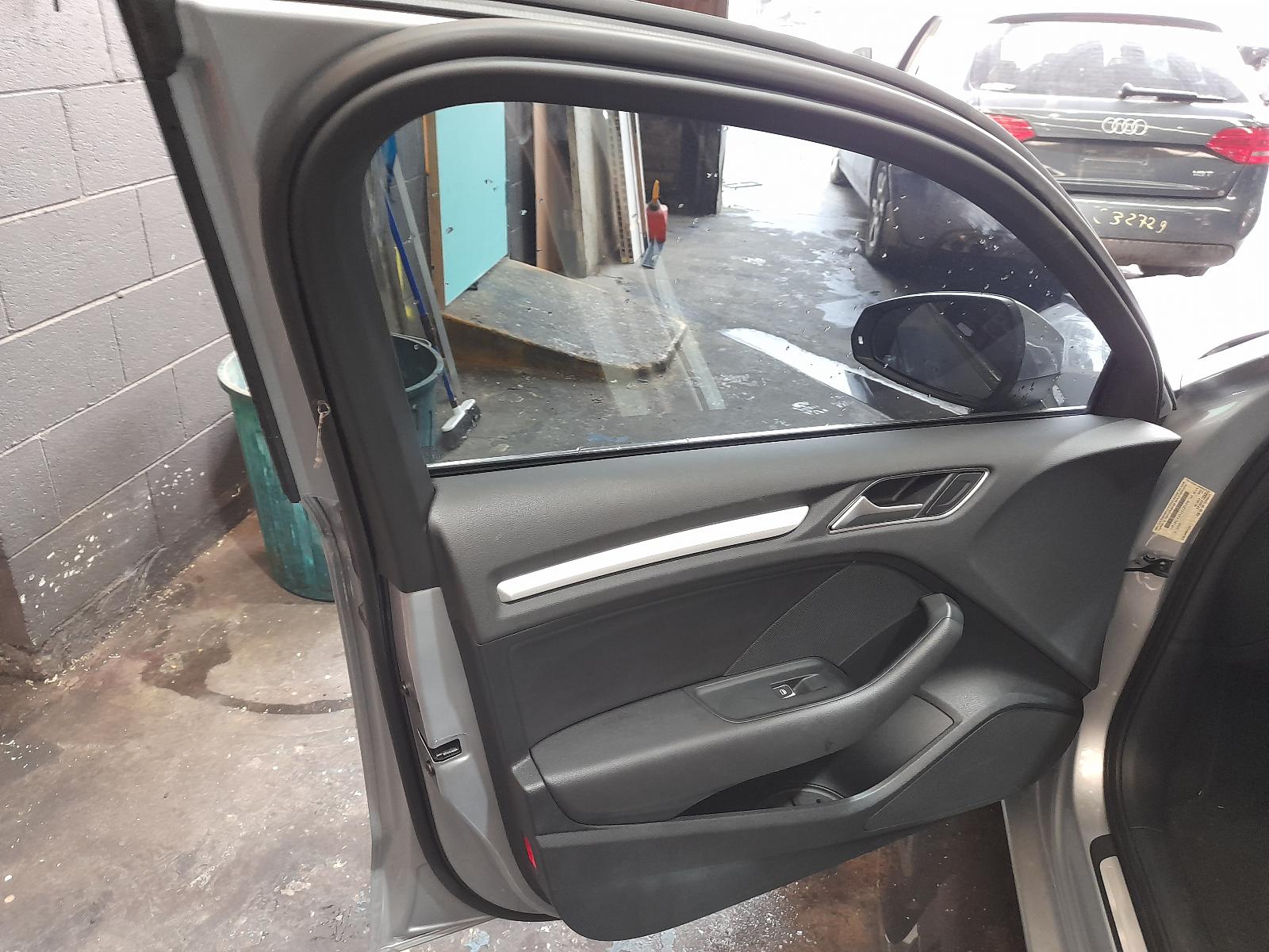 View Auto part Ecu Audi A3 2014
