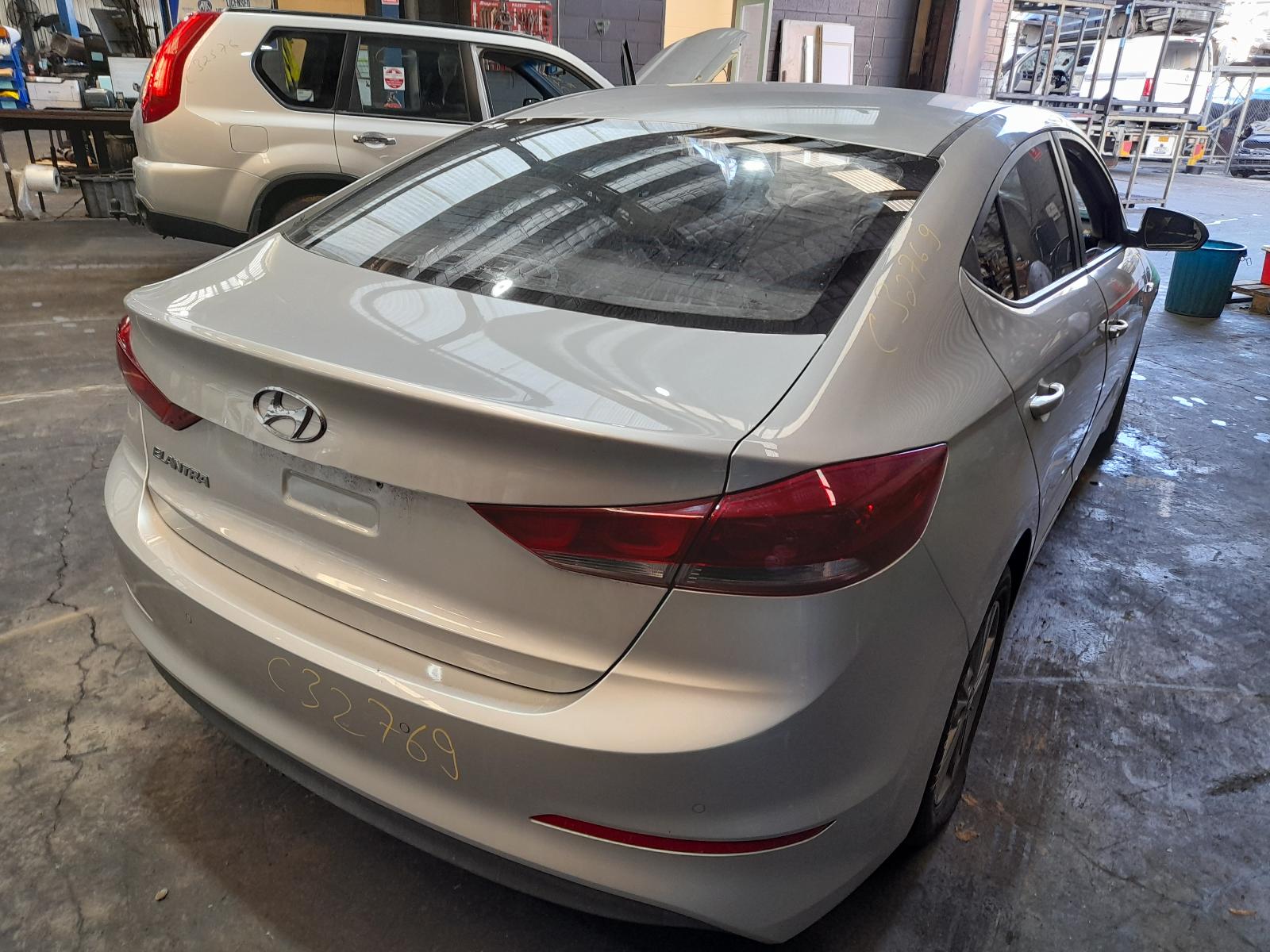 View Auto part Door/Boot/Gate Lock Hyundai Elantra 2016