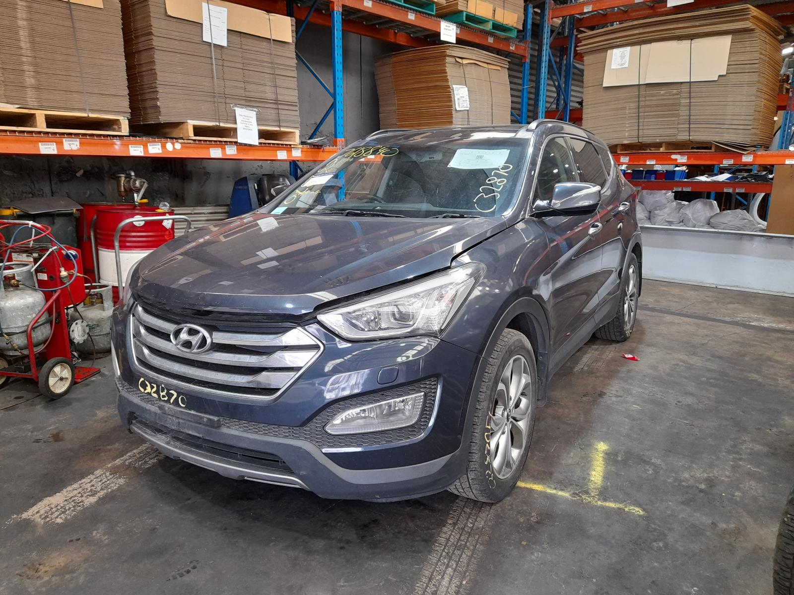 View Auto part Transfer Case Hyundai Santa Fe 2013