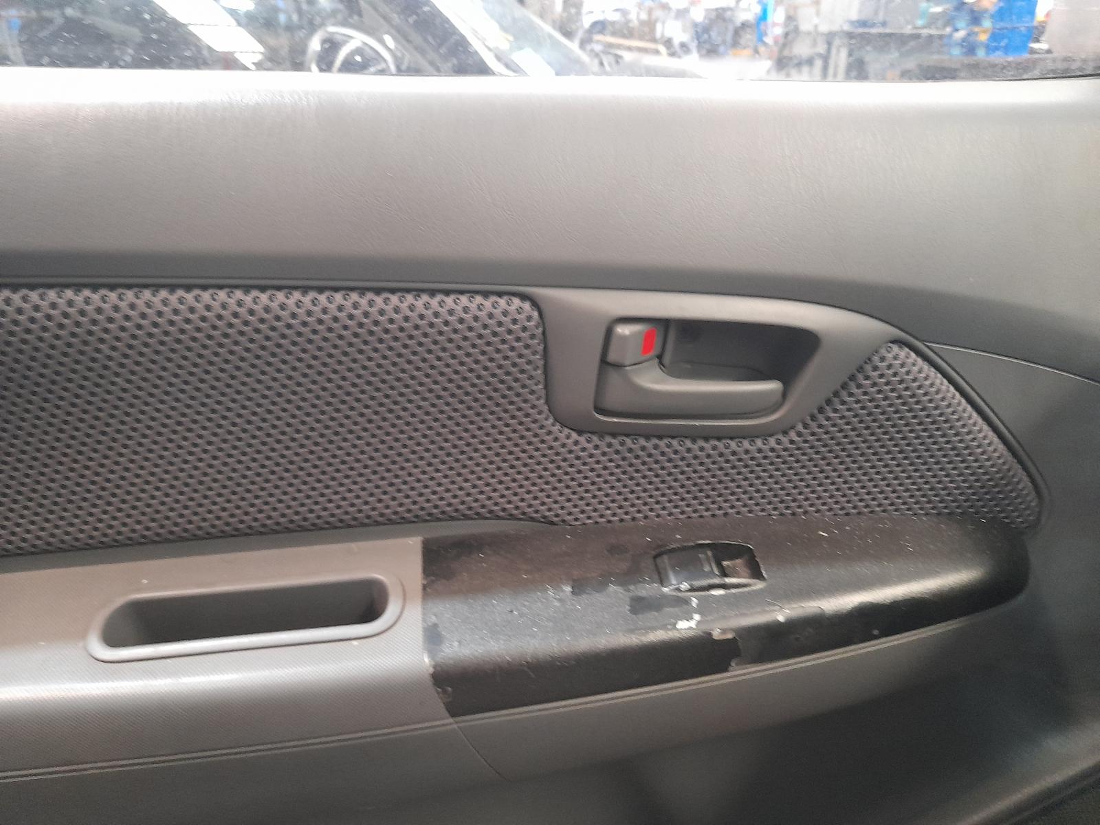 View Auto part Fuse Box Toyota Hilux 2010