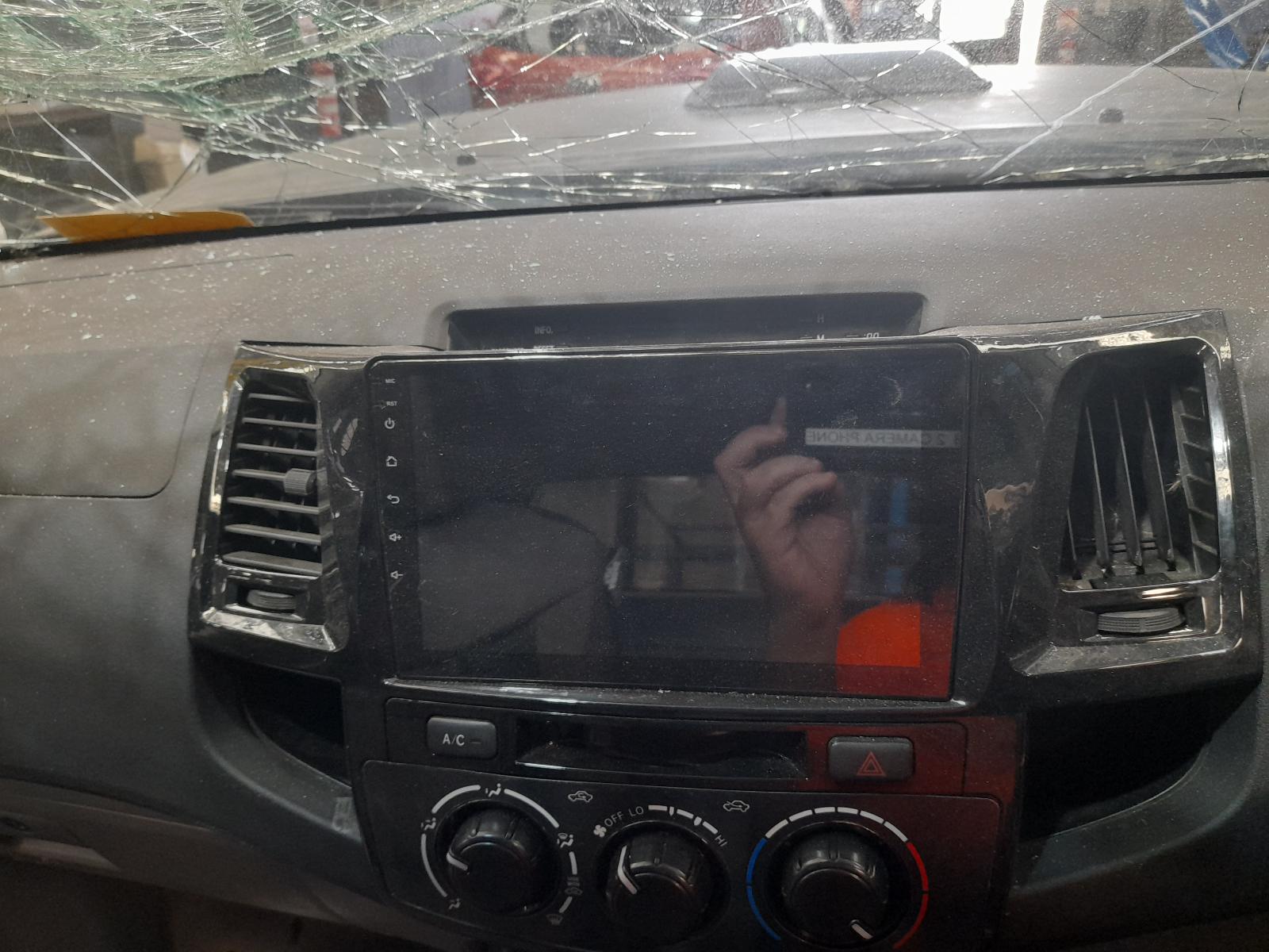 View Auto part Fuse Box Toyota Hilux 2010