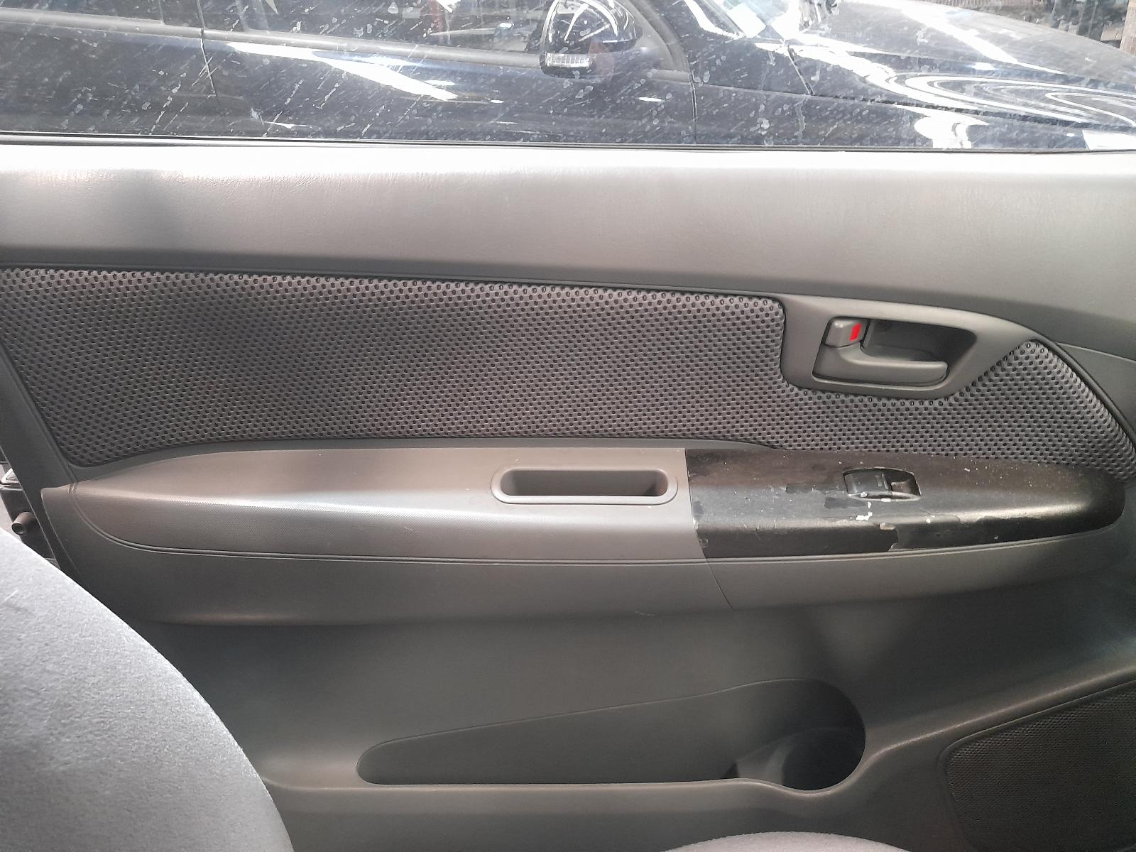 View Auto part Fuse Box Toyota Hilux 2010