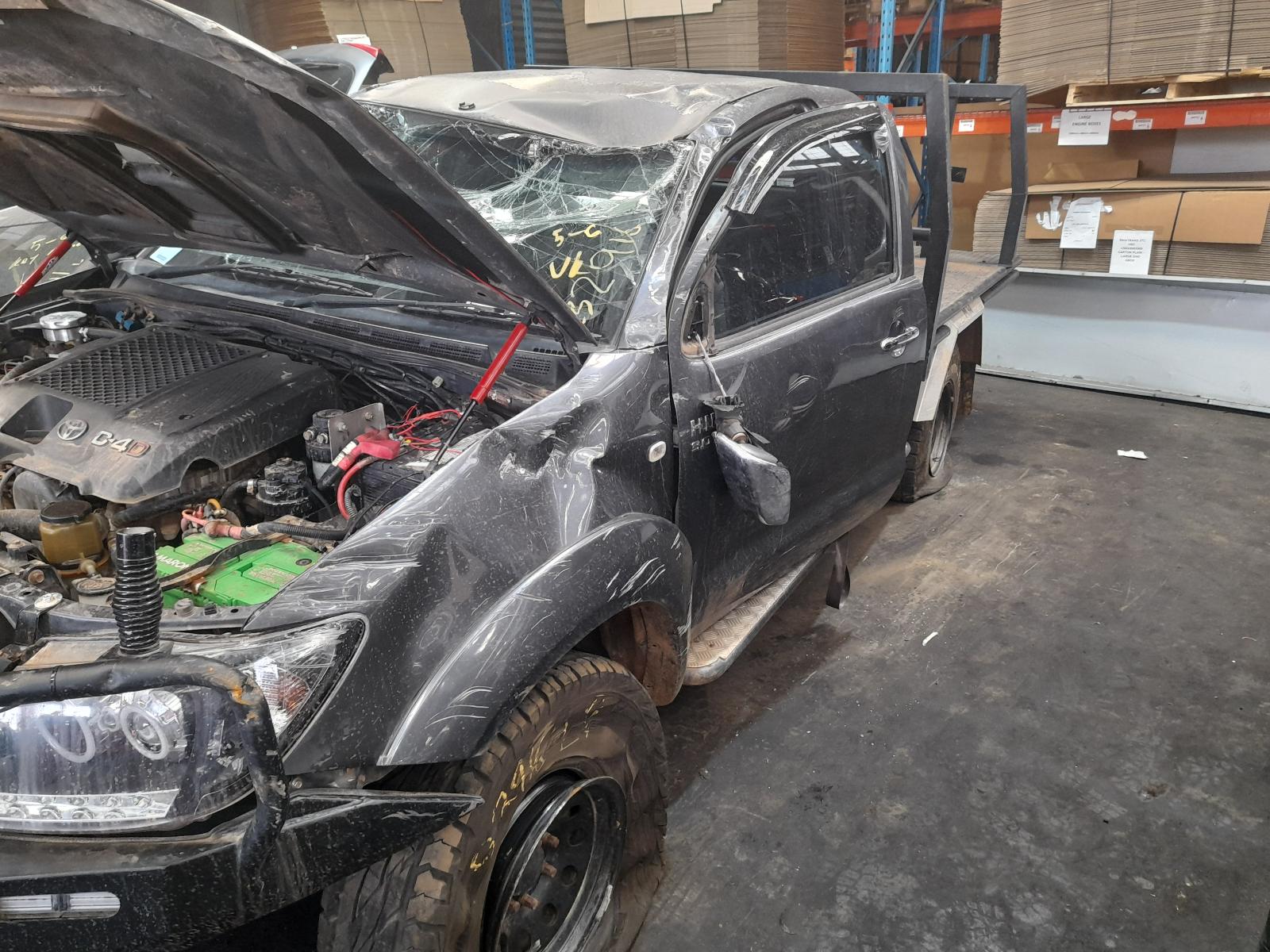 View Auto part Fuse Box Toyota Hilux 2010