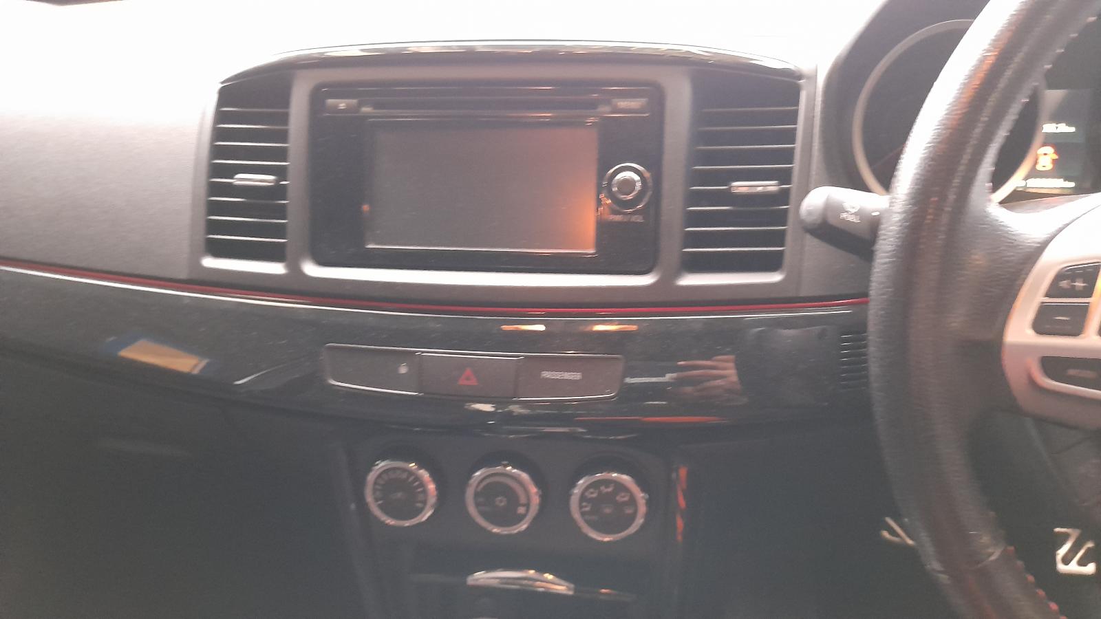 View Auto part Jack/Tool Kit Mitsubishi Lancer 2017