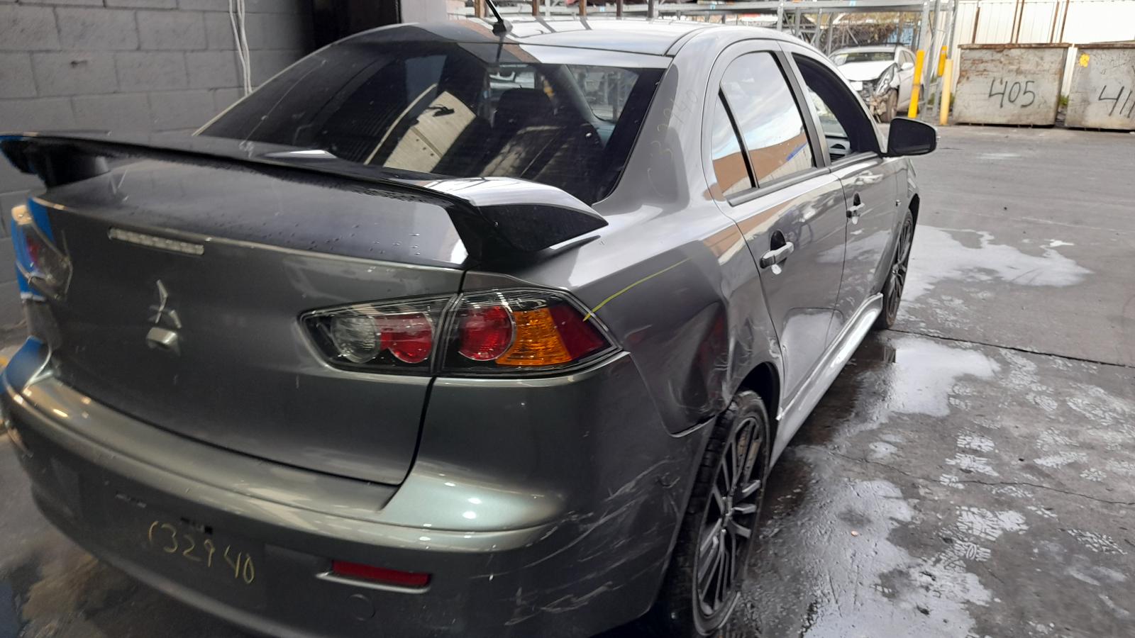 View Auto part Jack/Tool Kit Mitsubishi Lancer 2017