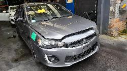 View Auto part Jack/Tool Kit Mitsubishi Lancer 2017