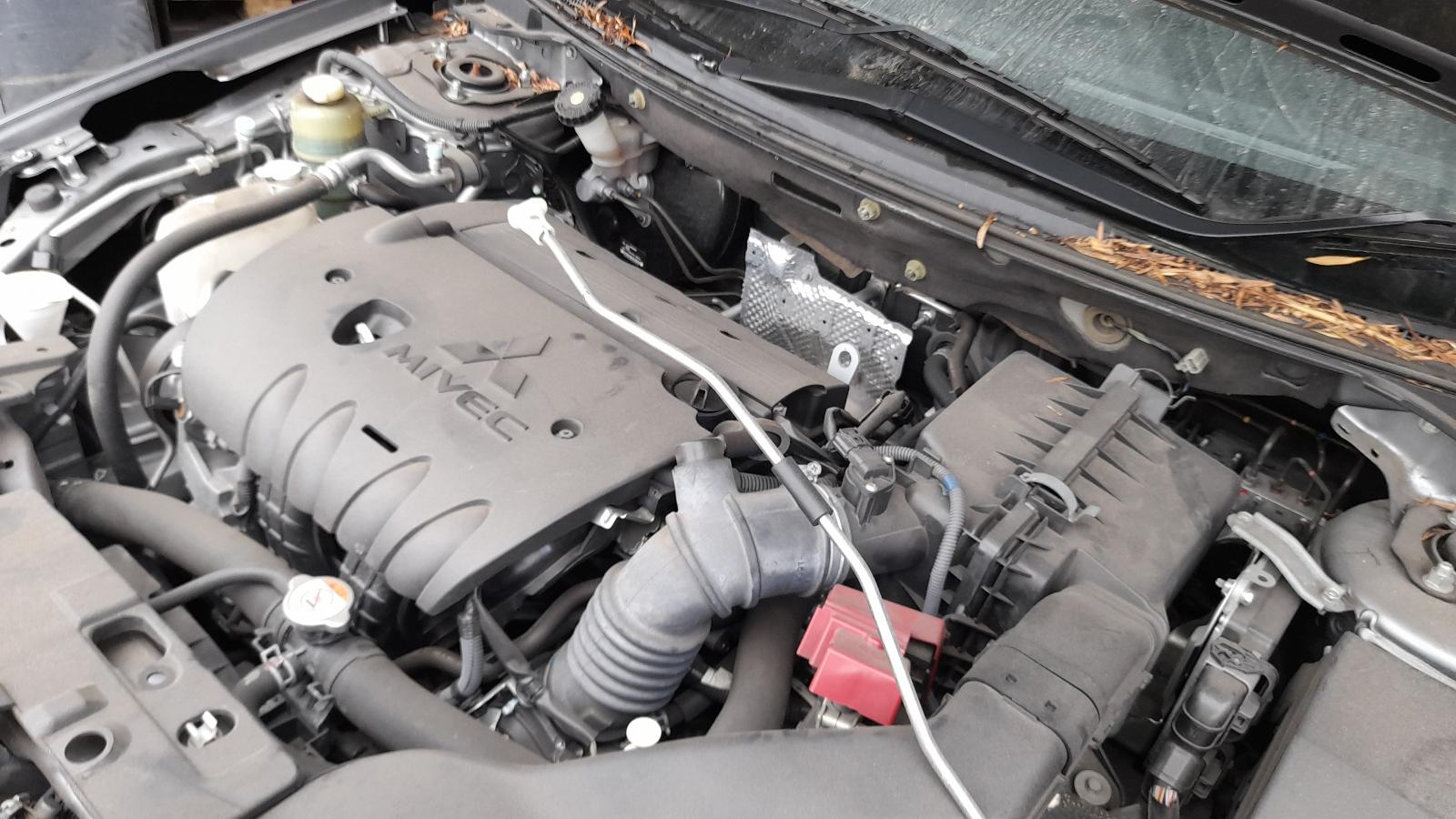 View Auto part Jack/Tool Kit Mitsubishi Lancer 2017