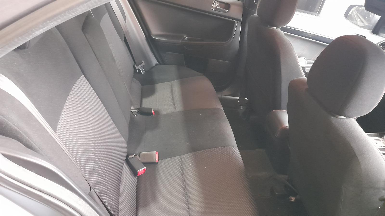 View Auto part Jack/Tool Kit Mitsubishi Lancer 2017