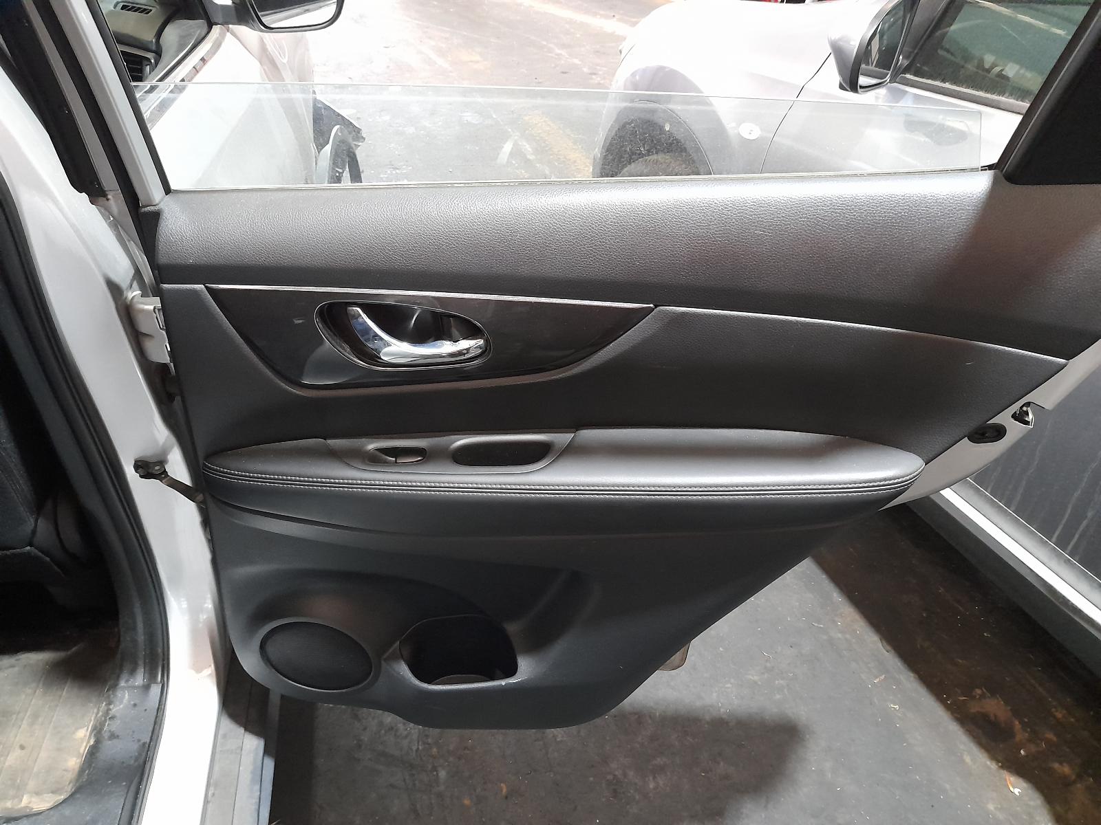 2018 Nissan Xtrail Left Rear Side Glass View Auto part Left Rear Side Glass Nissan Xtrail 2018