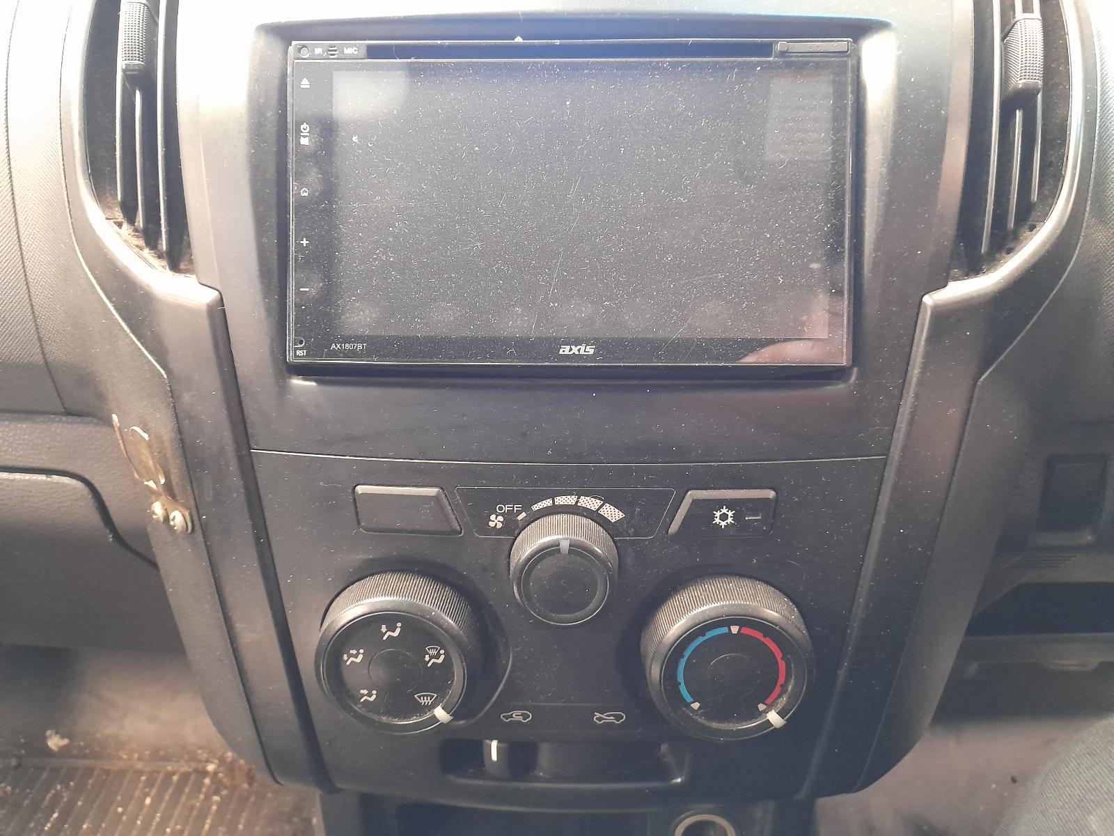 View Auto part Engine Isuzu Dmax 2012