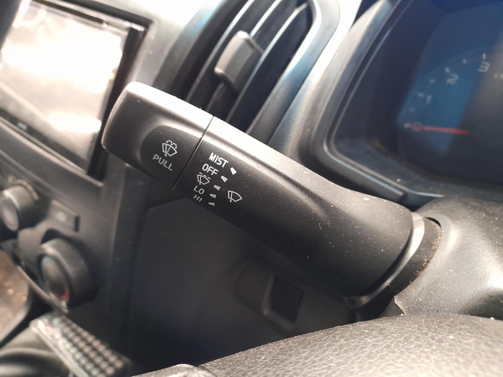 View Auto part Engine Isuzu Dmax 2012