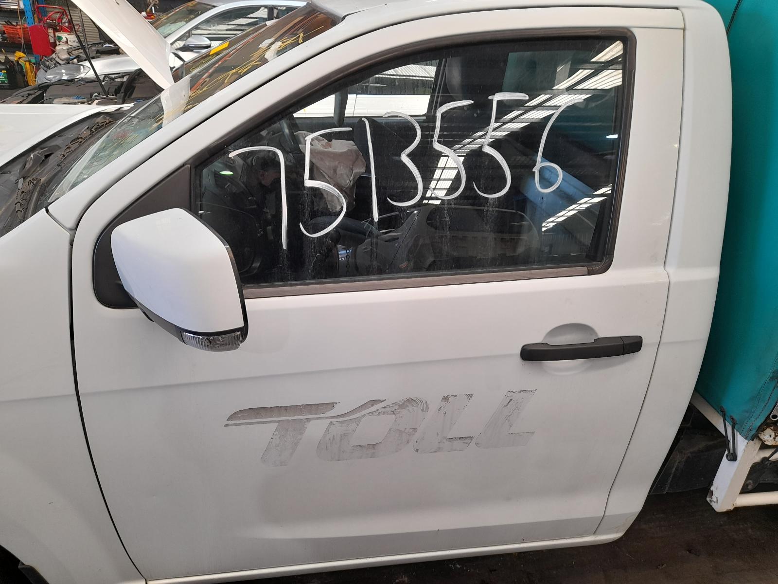 View Auto part Engine Isuzu Dmax 2012