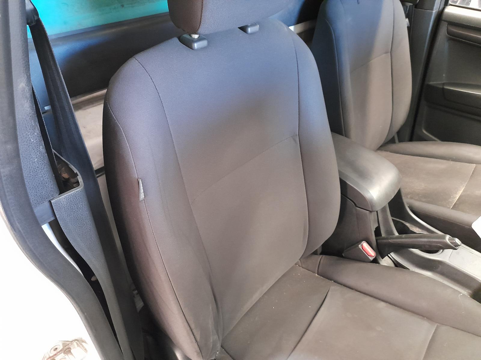 View Auto part Engine Isuzu Dmax 2012