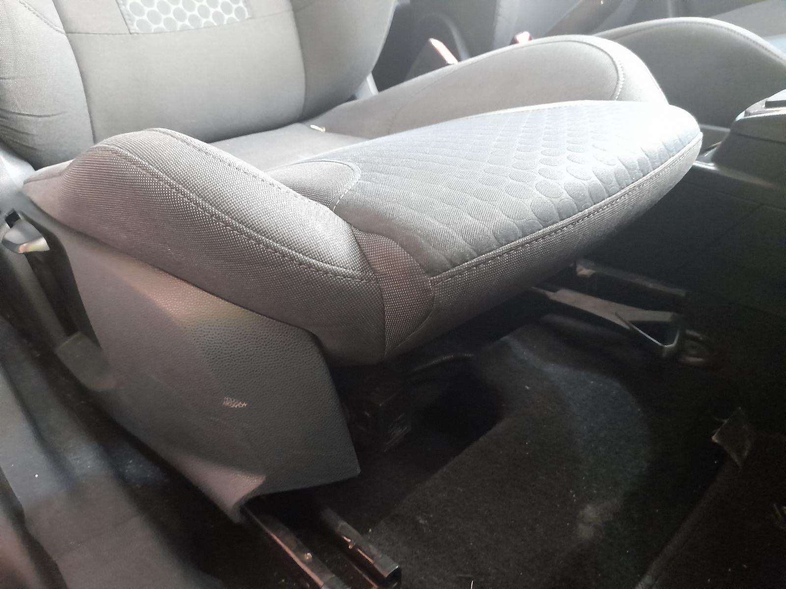 View Auto part Radiator Ford Fiesta 2013