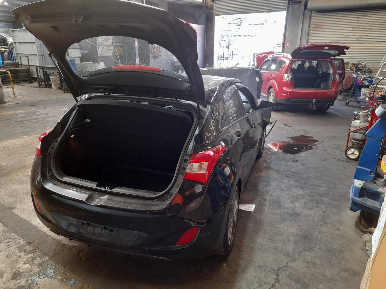 View Auto part Trans/Gearbox Hyundai I30 2015